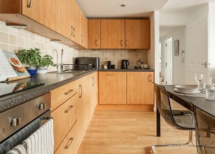 Lux Waterfront 2 Bed Apt, V&A 10Min Walk, St Andrew\'S Golf 25Min Drive